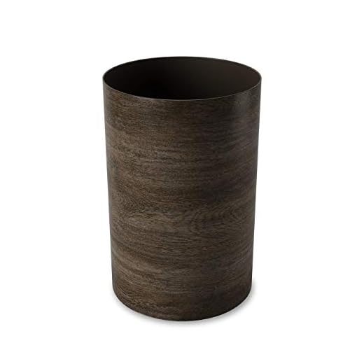 Umbra Treela Small Trash Can – Durable Garbage Can Waste Basket for Bathroom, Bedroom, Office and More | 4.75 Gallon Capacity with Stylish Barn Wood Exterior Finish