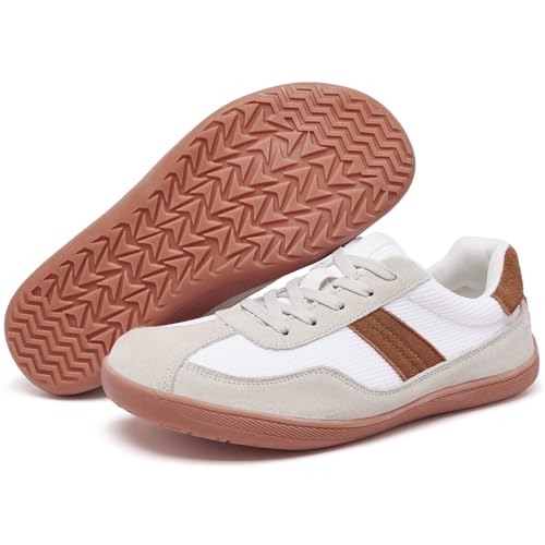 Chaussures pieds nus contre les douleurs de pieds grâce au format large et léger
