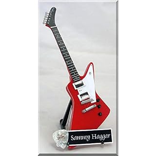 SAMMY HAGGAR Guitare Miniature avec médiator - Les Beatles, Paul McCartney, John Lennon, RIngo Starr, George Harrison SAMMY HAGGAR Guitare Miniature avec médiator – Image 2