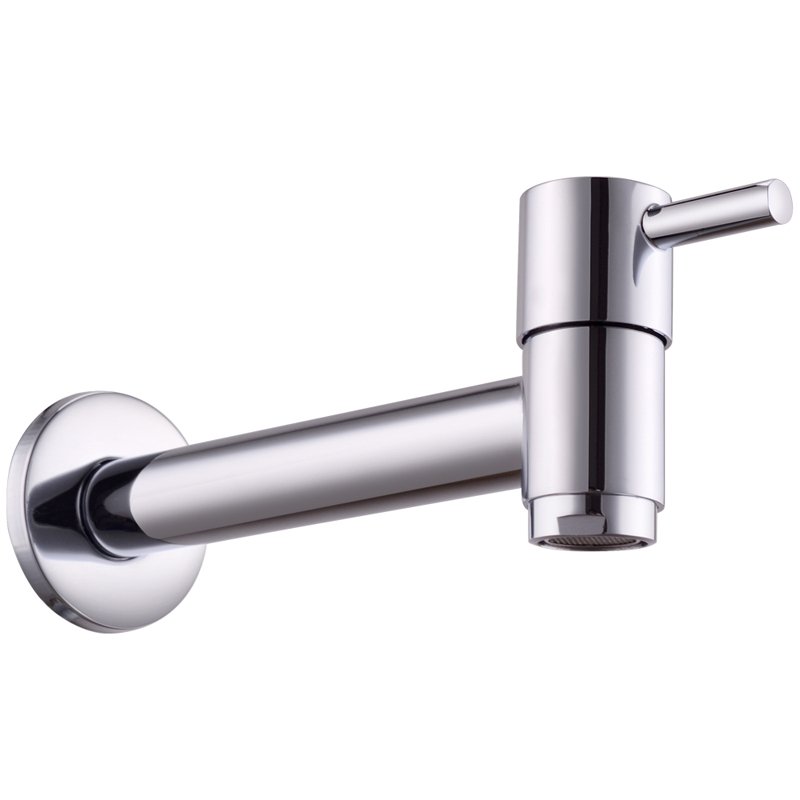 Grifo piscina de cobre alargado con salida de agua rápida para baño