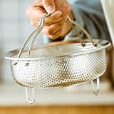 [UTILISATION MULTIFONCTIONNELLE] pour cuire à la vapeur une variété d'aliments tels que les légumes, les œufs et le poisson ; il sert également de panier égouttoir pour les fruits, améliorant sa polyvalence dans la cuisine.