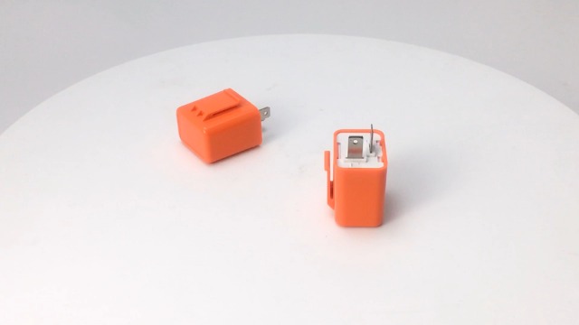 YARUKI BRAKE FLASHER。RHYTRM WINKAR2点セット Amazon.com: iBrightstar 9-30V Flashing Strobe Blinking