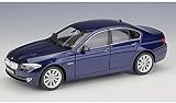 1. La imagen del cuerpo elegante del sedán 535i es como un coche real.El refinado interior está diseñado de acuerdo a la proporción de coches reales.texturas realistas y líneas limpias crean una gran sensación elegante.El aspecto elegante es fascinante para los entusiastas de los coches.