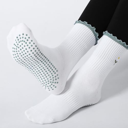 Image of Jeyiour Summer Cute Pilates Socks Women Bow Nonslip Ruffle Yoga Socks with Grip Barre Pilates Gift for Work Dance Fitness