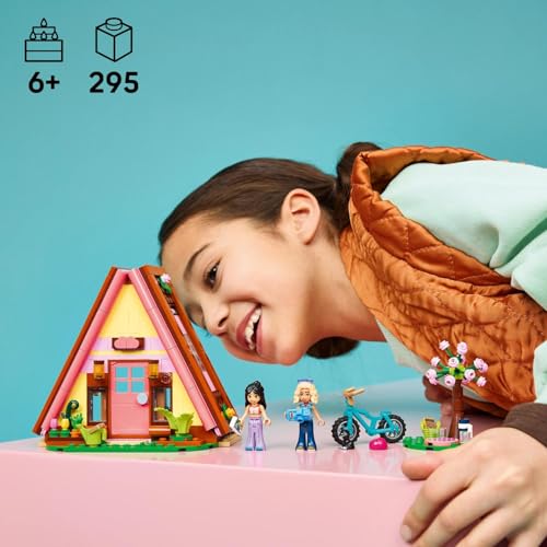 LEGO Friends La Cabane dans la Nature - Jouet Maison - Maquette Miniature avec 2 Mini-Poupées, Figurine de Chat & Accessoires Dont Lits & Nourriture - Cadeau d'anniversaire pour Fille dès 6 Ans 42682