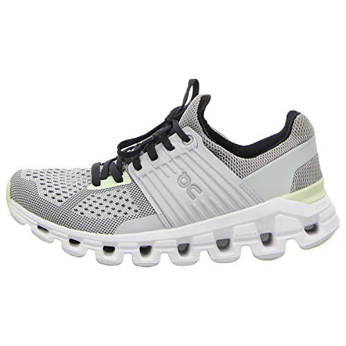Image of On Women's Cloudswift Sneakers