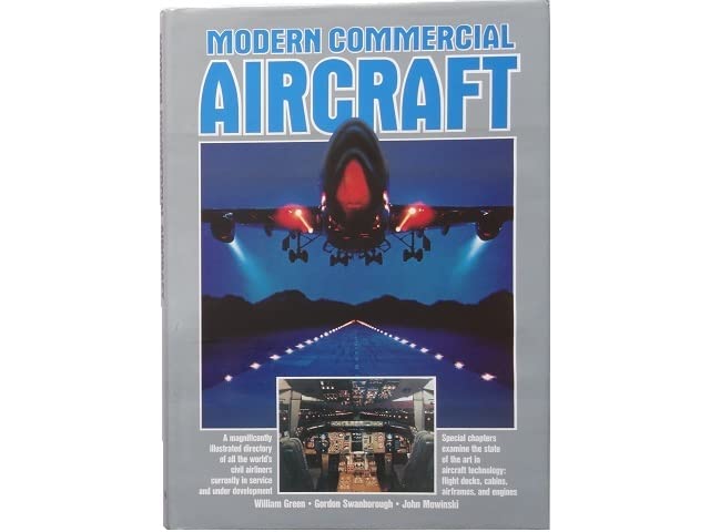 Amazon.co.jp: 洋書飛行機の写真集 本 近代民間航空機 ボーイング