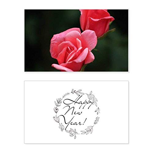 Tarjeta conmemorativa de año nuevo con rosas rojas y rosas para deseos eternos