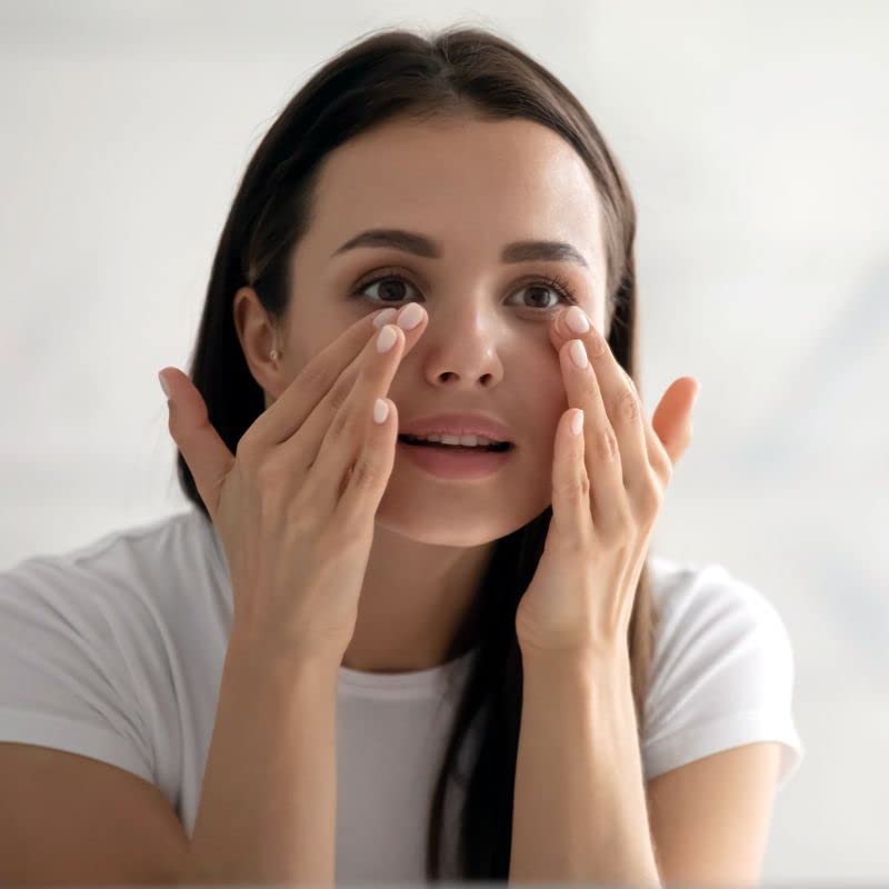 Image of Sunny Herbals Under Eye Cream With Essential Oil, Extract of Aloevera, Arnica & Cucumber | Revitalizes Skin Around The Eyes | Reduces Puffiness, Minimizes Dark Circles & Fine Lines Around The Eyes | 50gm