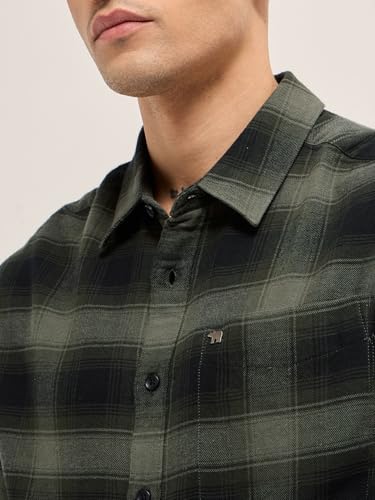 Image of THE Bear House Men's Solid Relaxed Fit Shirt