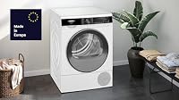 Siemens WQ35G2D00 iQ500 Wärmepumpen-Trockner 8 kg, autoDry für schonendes & präzises Trocknen, speedPack für kürzere Laufzeiten, softDry-Trommelsystem, Selbstreinigender Kondensator, Weiß – Ansicht 2