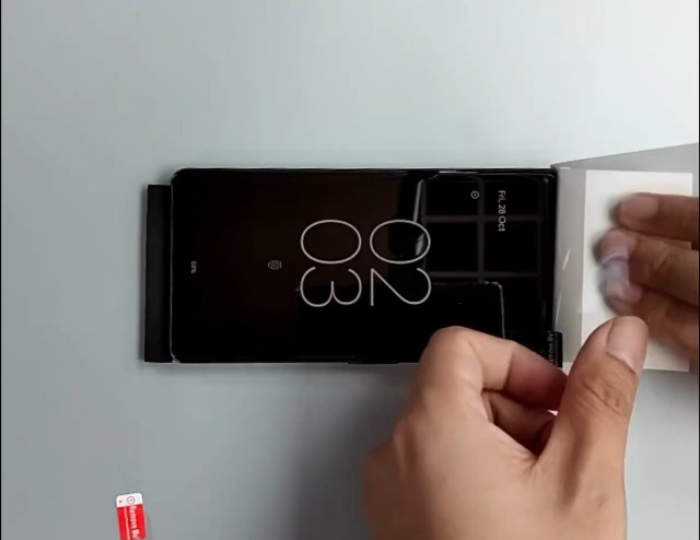 HinZann Privacy Pellicola Protettiva per Xiaomi Poco F7 5G, [2+2 Pezzi] Anti -Spia Vetro Temperato + Pellicola Fotocamera, Durezza 9H, Anti-Spy Protezione Schermo per Xiaomi Poco F7 5G