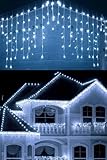 Photo Gallery salone negozio online luci di natale led 6x3 metri tenda luminosa a cascata bianco per interni ed esterni (bianco freddo) Photo Gallery salone negozio online luci di natale led 6x3 metri tenda luminosa a cascata bianco per interni ed esterni (bianco freddo)