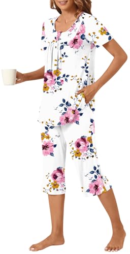 Image of Womens Summer Pajama Sets 2 Piece Short Sleeve Top and Capri Pants Plus Size Ladies Lounge Pjs Sets with Pockets