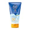 NIVEA-SUN-Kids-Ultra-Protege-Cuida-FP50-Crema-solar-para-ninos-a-partir-de-3-anos-150-ml-protector-solar-resistente-al-agua-crema-hidratante-con-proteccion-solar-UVA-UBV