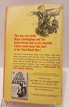 Paperback the glory of the green berets [Unknown] Book