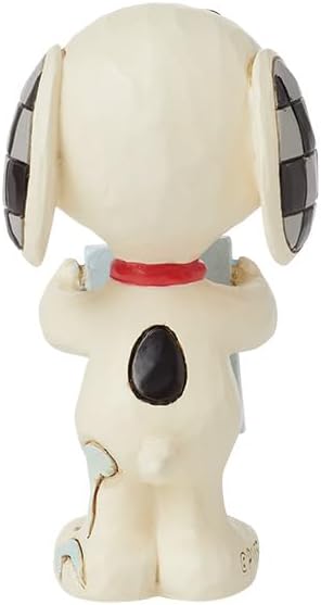 Enesco Peanuts by Jim Shore Collection Snoopy Holding I Love You Sign Miniature Figurine- Resin Hand Crafted Painted Collectible Peanuts Snoopy Mini Figurines Valentine Home Decor Statue, 3.13 Inch