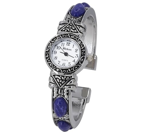 Montre cloutée en pierre femme accessoire idéal de vos soirées chic