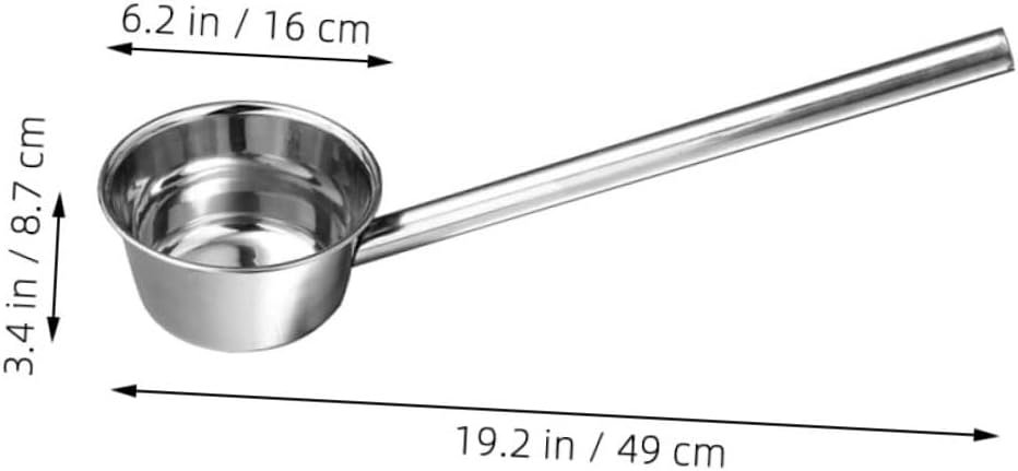 Long Handle Stainless Steel Ladle Wear-Resistant Soup Spoon for Kitchen and Garden Use Convenient Water Ladle for Cooking