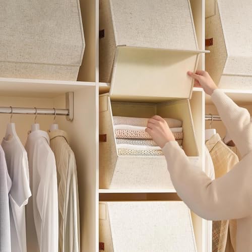 Panier de rangement carré empilable et rigide pour un stockage vertical optimal