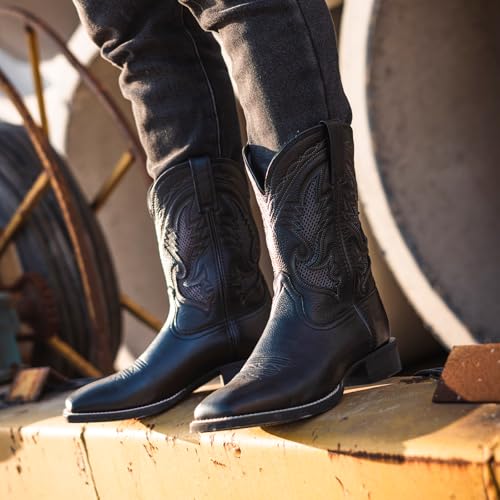 Cowboy Boots For Men Full Cowhide Leather Western Retro Boot with Square Toe Hand Painted Classic Embroidered Resistant Boot3