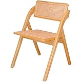 Diseño. El respaldo y el asiento de la silla Kala de rejilla de ratán natural aporta a este nuevo modelo en madera de olmo color natural un aire contemporáneo y mucha personalidad.