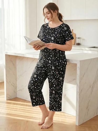 Image of CHUNG Women Cotton Pajama Sets Sleepwear pjs Short Sleeve Shirt Capri Length Crop Pants Cute Vivid Print