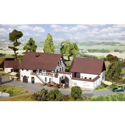 Faller 130372 H0 Hofgut, Braun und Creme