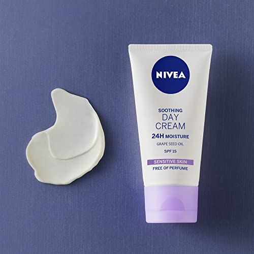 NIVEA Sensitive Day Cream (50 ml), Face Cream and Moisturiser with SPF 15 for Sensitive Skin, Summer Skin Care Essentials, Sensitive Moisturising Cream NIVEA Sensitive Day Cream (50 ml), Face Cream and Moisturiser with SPF 15 for Sensitive Skin, Summer Skin Care Essentials, Sensitive Moisturising Cream