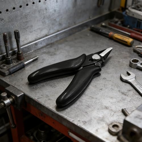Image of Compact Mini Steel Wire Cutter, Multi-Purpose Cutting Tool For DIY, Craft And Home Use (3.54 * 2.75 inch, Black)