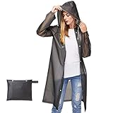 REUTILIZABLE Y DURADABLE: A diferencia de los impermeables desechables comunes, este impermeable transparente para la mujer no solo se seca rápidamente sino que también es reutilizable. Los materiales de alta calidad permiten su reciclaje durante largos períodos de tiempo. Con la chaqueta impermeable para mujer, no tiene que preocuparse por comprar impermeables una y otra vez, ahorrando su dinero de manera efectiva.