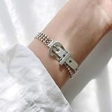 Einstellbare Größe:   Die Größe des Armbands kann leicht angepasst werden, um eine perfekte Passform zu erzielen.