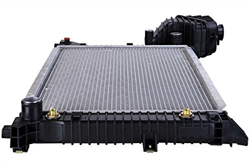 image for AutoShack RK1117 Aluminum Radiator, Silver