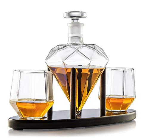 Whiskey Decanter Diamond shaped With 2 Diamond Glasses & Mahogany Wooden Holder – Elegant Handcrafted Crafted Glass Decanter For Liquor, Scotch, Rum, Bourbon, Vodka, Tequila – Great Gift Idea – 750ml