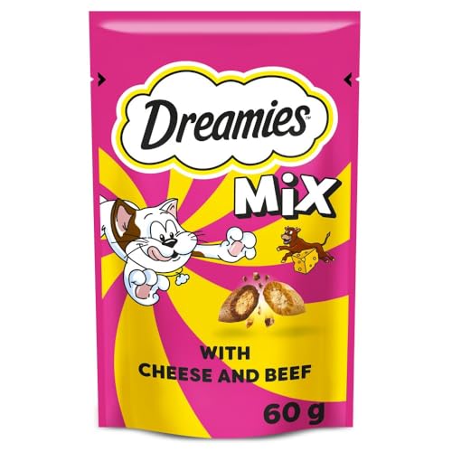 Dreamies Cat Treats, Tasty Snacks with Delicious Cheese and Tempting Beef, 8 Pouches of 60 g