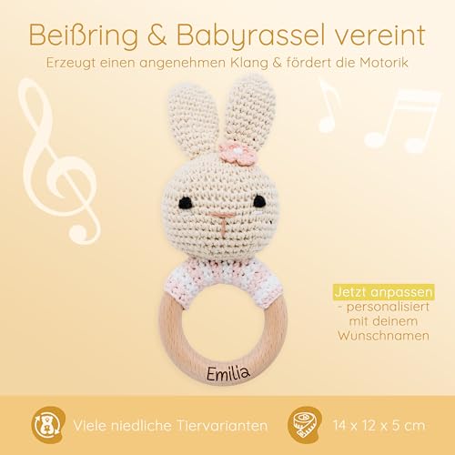 Bärenfreunde® - Personalisierter Beißring Baby - Niedlicher Greifling für Baby's ab 0 Monate - Babyrassel mit Name als Baby Geschenk für Mädchen und Jungen (Hase gestreift rosa,mit Name)