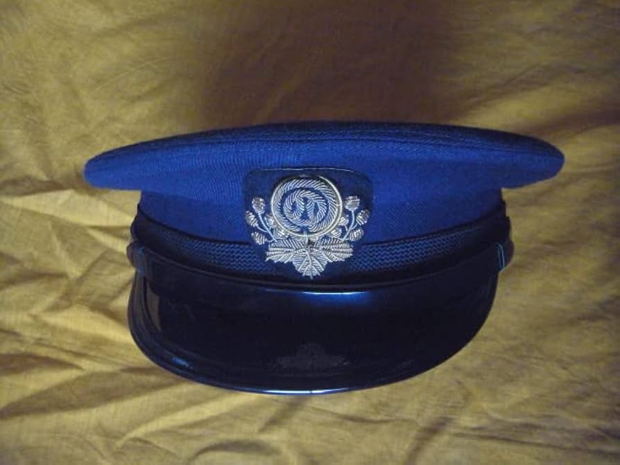 鉄道　帽子　未使用 Yahoo!オークション - 国鉄【新幹線運転士 制帽】未使用