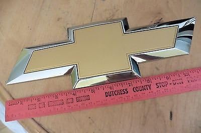 Emblem Chevrolet Bow Tie Tailgate 00-16 GM 22786435 Silverado Cheyenne Colorado