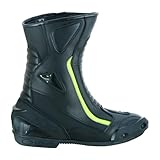 Die Gummisohle bietet hervorragenden Halt auf jedem Untergrund. Die Sohle der professionellen Motorradstiefel ist strapazierfähig, rutschfest und abriebfest. Die rutschfeste Sohle sorgt für sichere Bewegungen während des Spaziergangs. Die abriebfeste Sohle ermöglicht einen freien Richtungswechsel während der Fahrt. Die Größen sind perfekt abgestimmt, vergleichbar mit bekannten Marken.