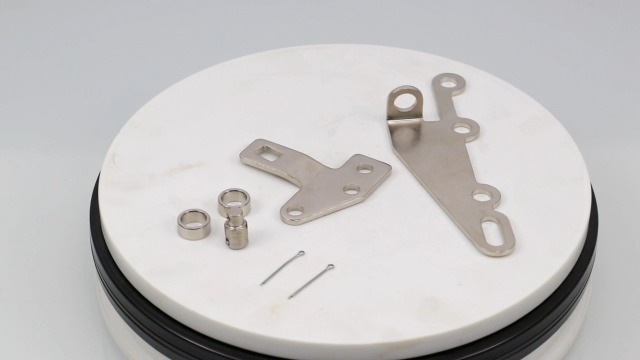 Watch 35498 Transmission Shifter Cable Bracket Shift Lever Kit on
