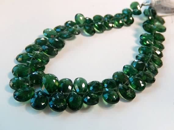 Apatite verte en perles poires briolettes facettées de 7.5 à 9mm pour enfilage