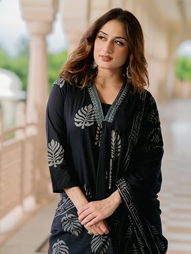 Image of Arayna Women's Pure Cotton Printed Kurta Pant Dupatta Set | Elegant Ethnic Suit Set with Minimal Leaf Motifs | Straight Fit 3-Piece Set for Women