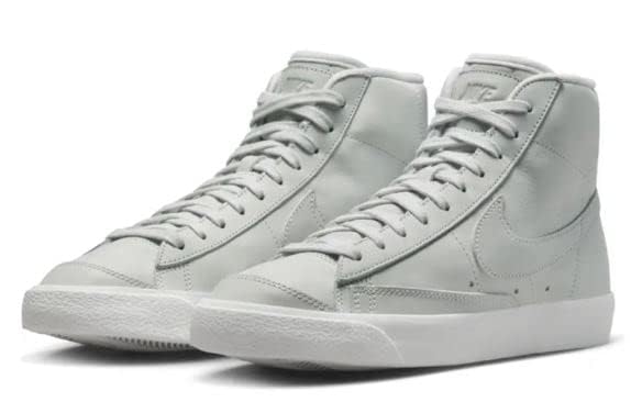 Nike Women's Blazer Mid '77 PRM Sneaker3