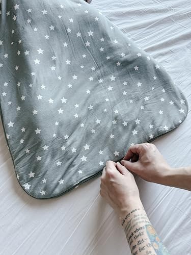 Image of GUNAMUNA Long-Sleeve Sleep Sack for Babies, Wearable Sleep Bags, Soft Rayon, 1.0 TOG, Essentials for Newborns