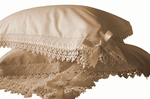 Misure personalizzabili. Coordinabile con copriletto in broccato e pizzo