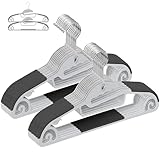 【Amazon.co.jp 限定】チチロバ(TITIROBA) ハンガー すべらない 襟が伸びない かたくずれ防止 伸び防止 連結フック付き 多機能 おしゃれ スリム 20本組 ブラック