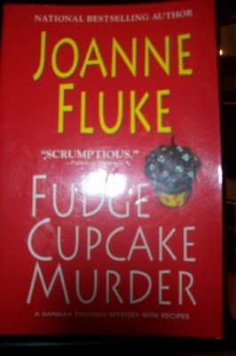 Fudge Cupcake Murder 0758213646 Book Cover