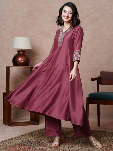 Image of Globus Women Kurta Set (8909389015365 Purple L)