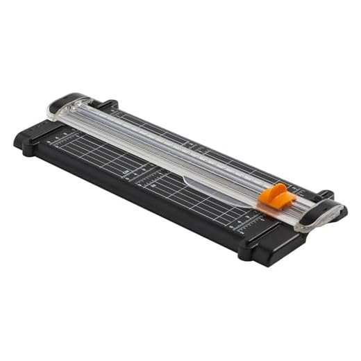 Fiskars Massicot SureCut, Format Vertical A5, Format Horizontal A4, Ligne de Coupe, Matériau Recyclé, 1077983