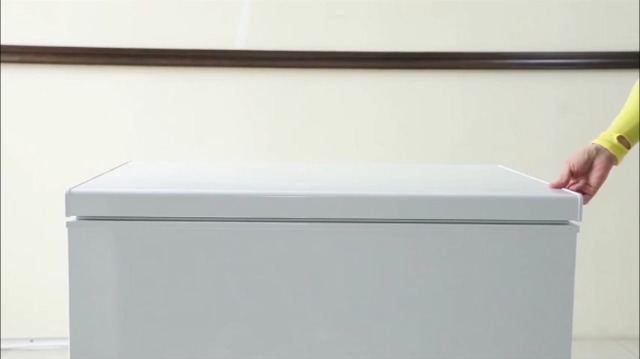 Image of Smad Deep Chest Freezer 5 Cu.ft Low Noise Top Open Freezer with Removable Hanging Basket Auto Hold Door Hinges Front Drain, White